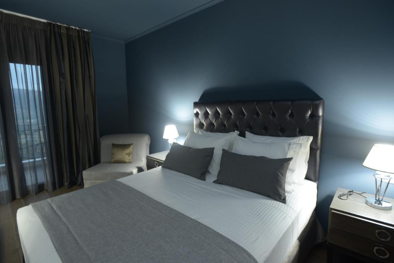 Theasis Hotel Paramythia Eksteriør bilde